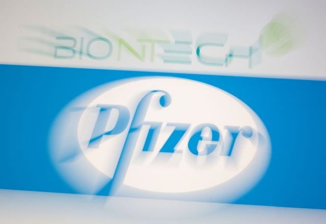 Növelte a lekötött Pfizer-vakcina mennyiségét Magyarország